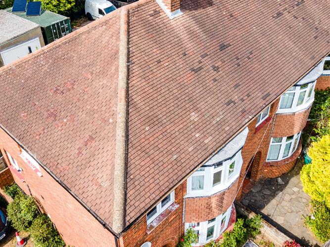 How Much Does a New Roof Cost in Surrey? (2026 Guide) A new roof in Surrey typically costs approximately £6,500 to £22,000+ in 2026, depending on the roof size, material, access and condition of the existing structure. For a typical three-bedroom semi-detached house, a full roof replacement often falls between £9,000 and £16,500, before any significant structural repairs or specialist upgrades.
